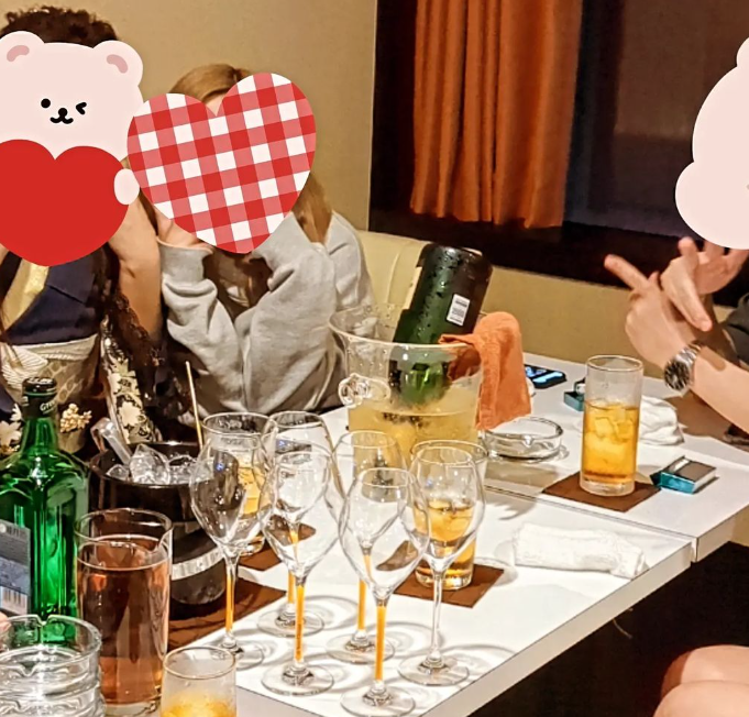 ソファ　テーブル　11点まとめ売り　赤色　クラブ　スナック　バー　カラオケ喫茶 201903222241-2.jpg?fit=4032,